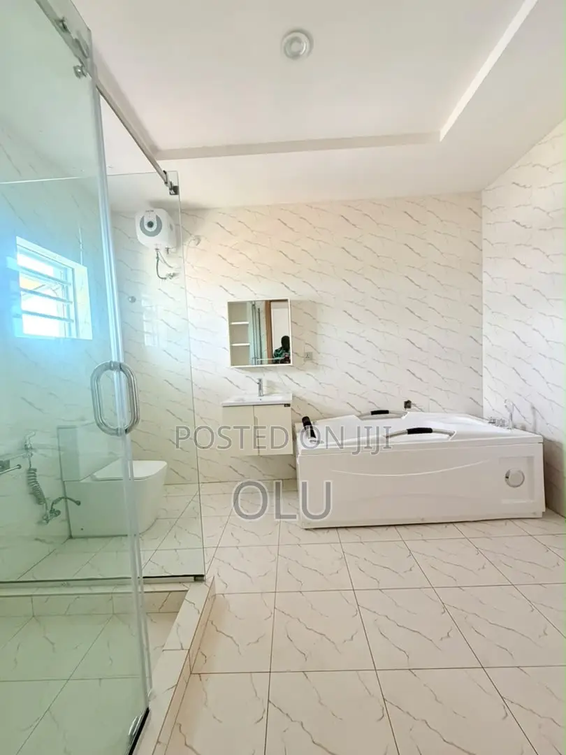 Furnished 5bdrm Duplex in Magodo Gra Ph2 for sale in GRA Phase 2 Shangisha