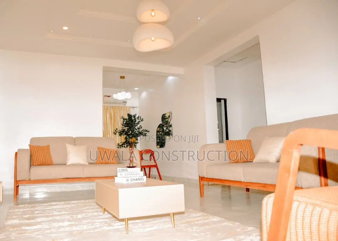 Luxury 2-Bedroom Shortlet Apartment in FHA