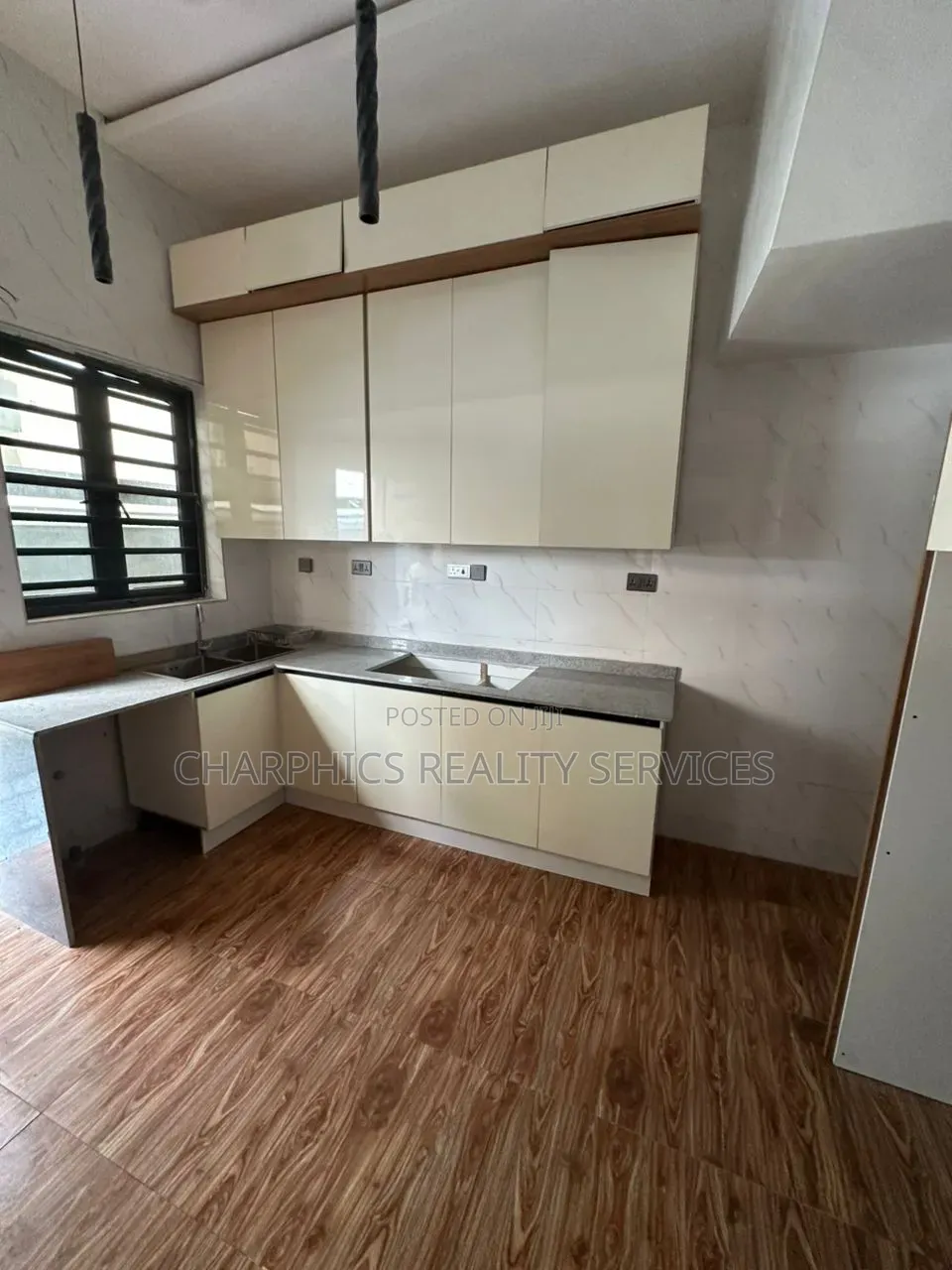 4bdrm Duplex in Ologolo for rent in Ologolo