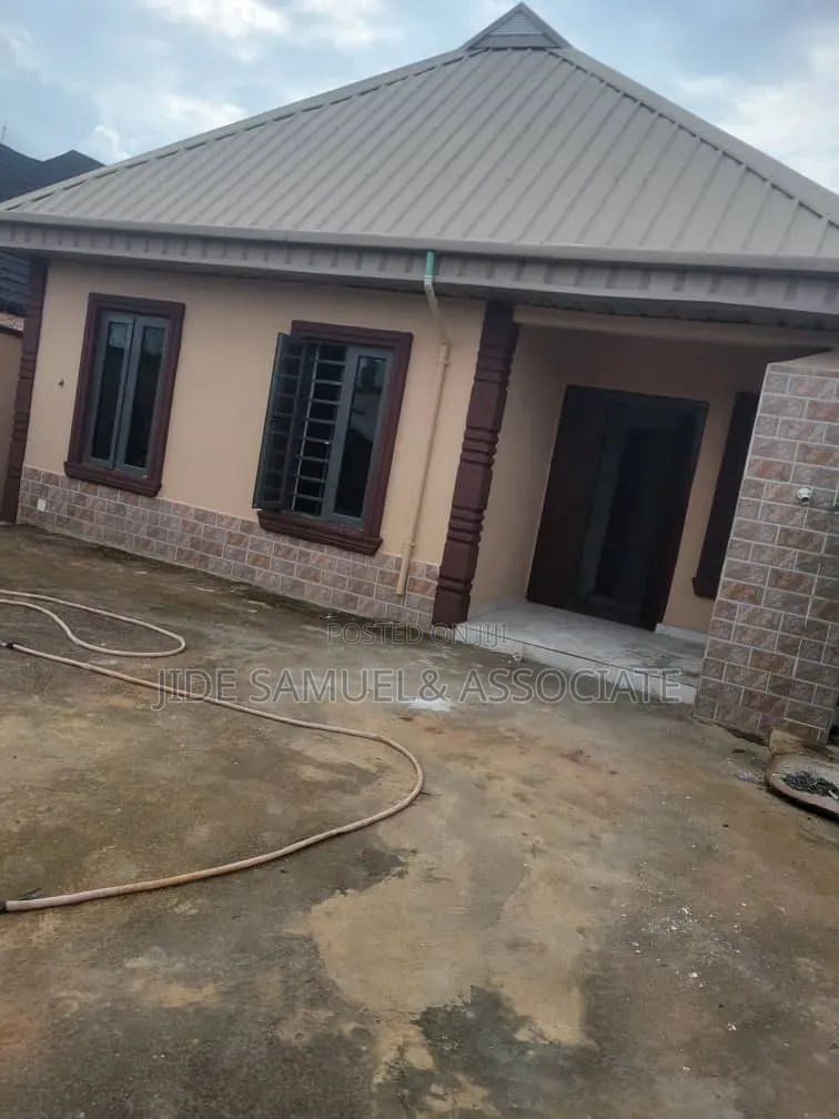 3bdrm Bungalow in Ayobo for rent in Ayobo