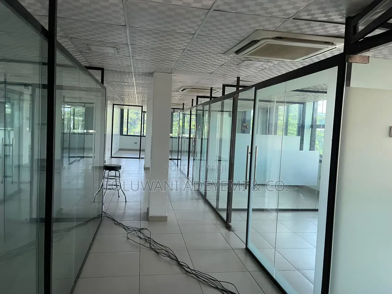 300sqm Open Plan Office Space in Anthony, Lagos in Anthony Village