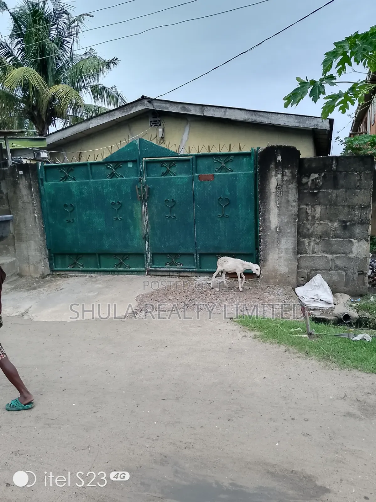 Furnished 3bdrm House in Ajangbadi for sale in Ajangbadi