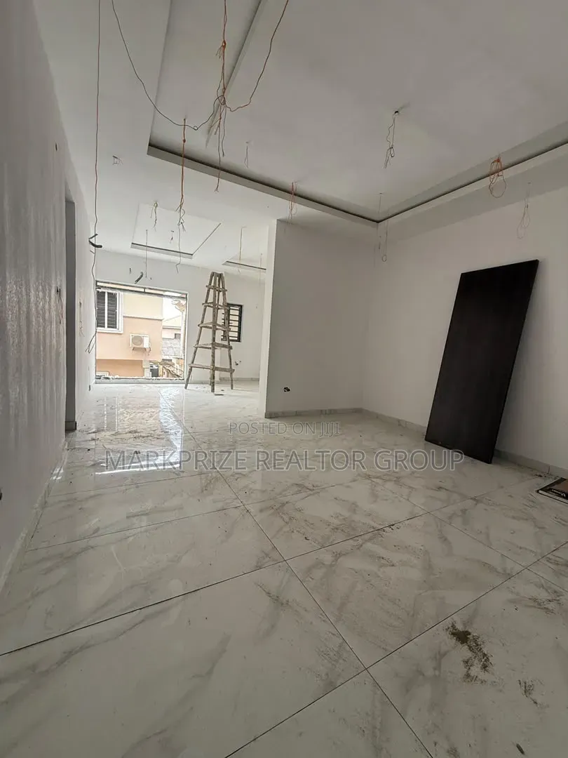 2bdrm Apartment in Magodo Gra Phase 2 for sale in GRA Phase 2 Shangisha