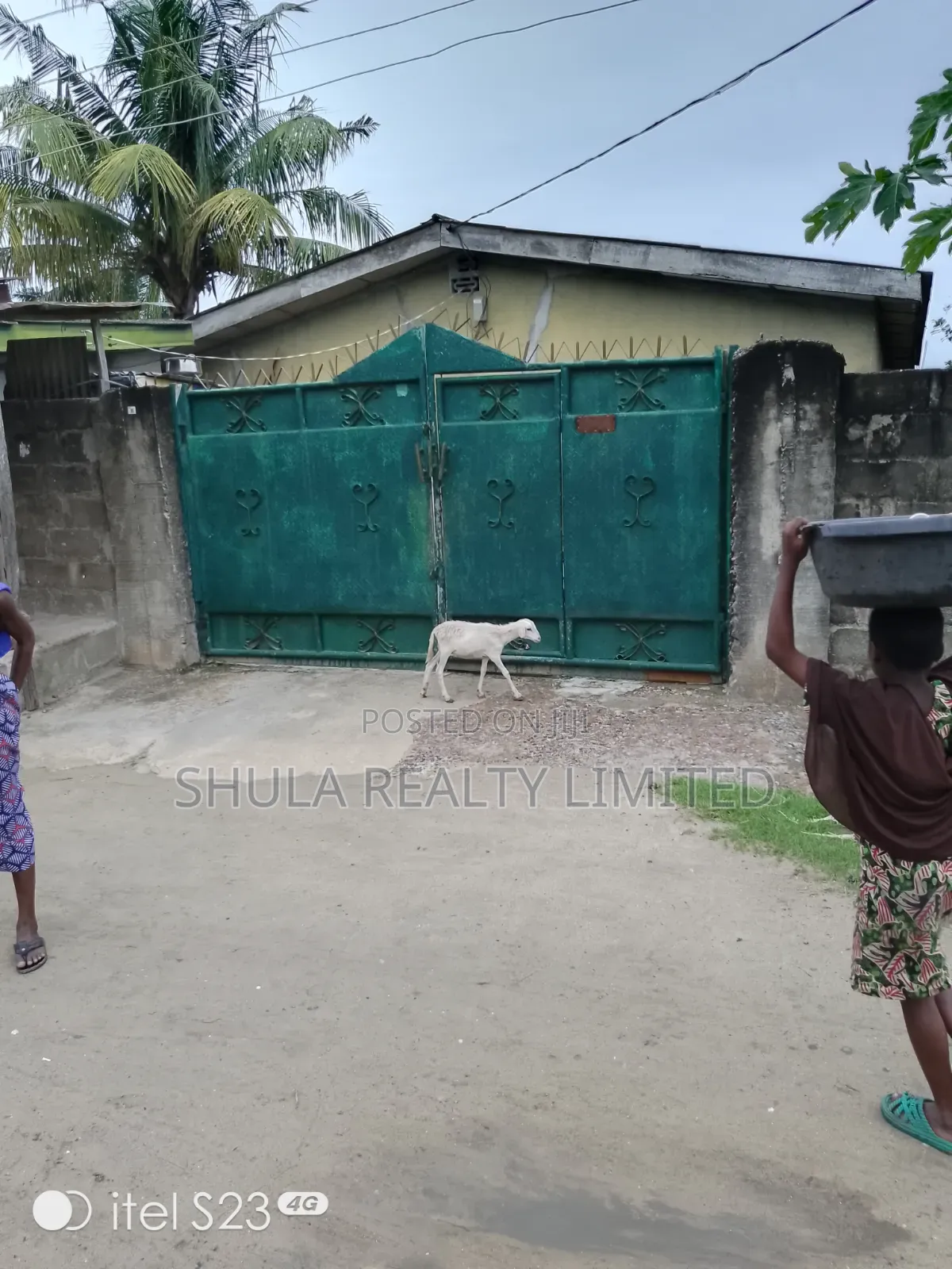 Furnished 3bdrm House in Ajangbadi for sale in Ajangbadi