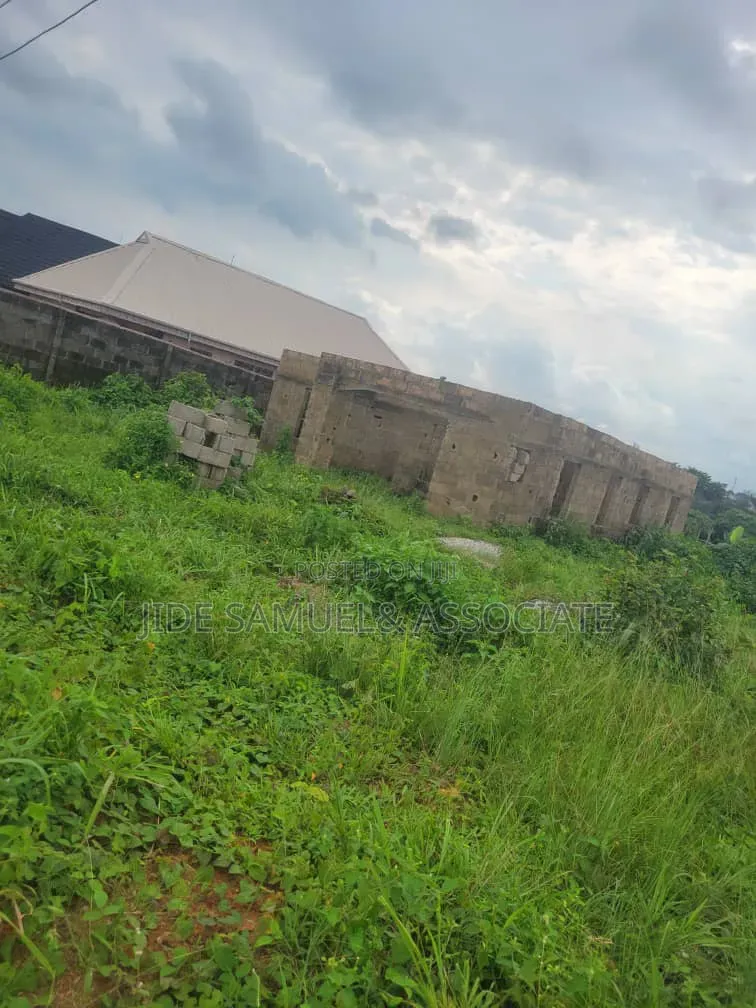 3bdrm Bungalow in Ayobo for sale in Ayobo