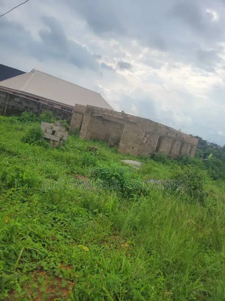 3bdrm Bungalow in Ayobo for sale in Ayobo