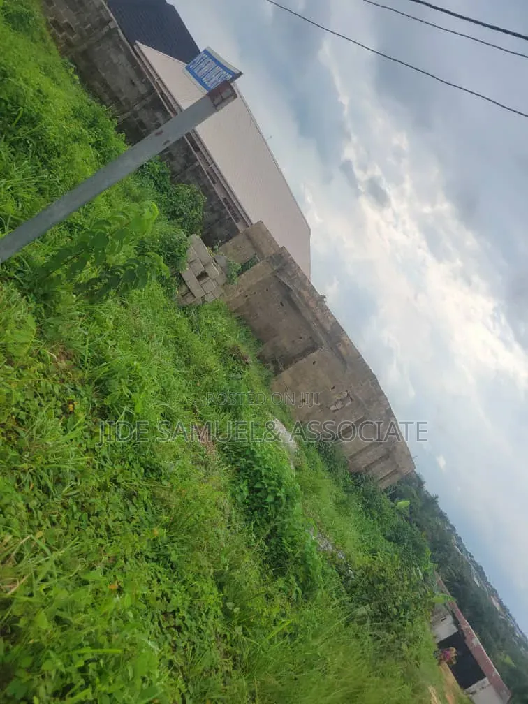 3bdrm Bungalow in Ayobo for sale in Ayobo