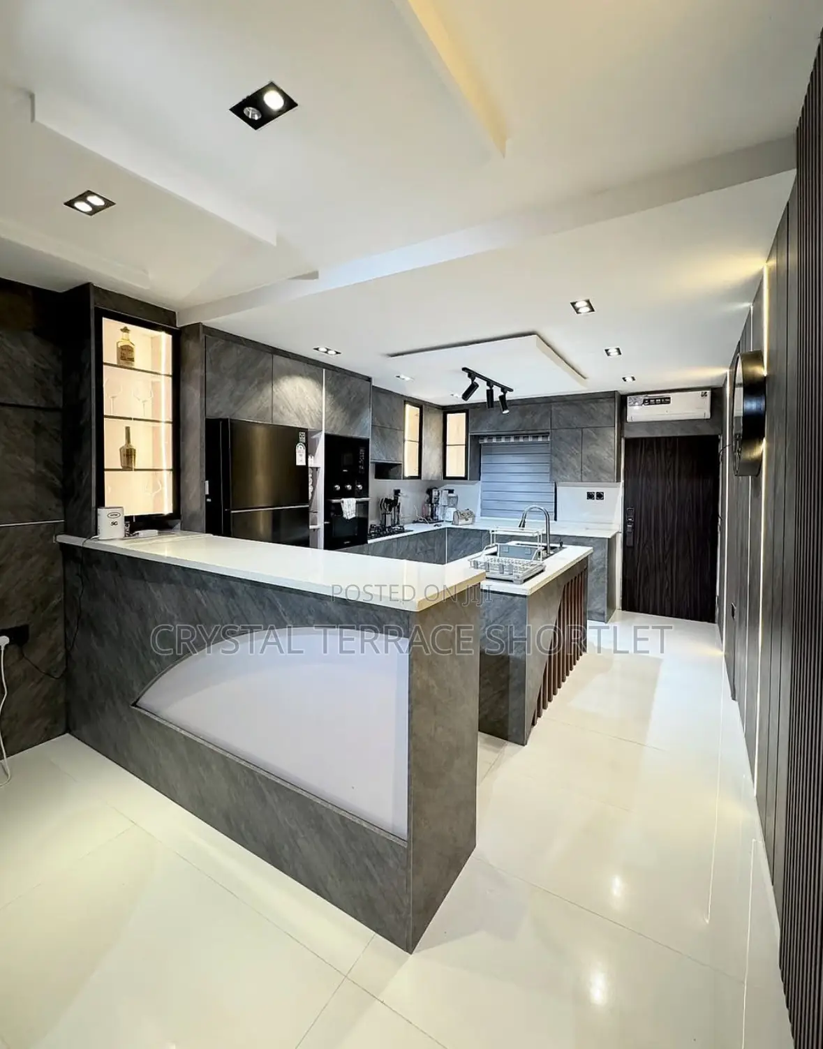 Luxurious 3 Bedroom Duplex With Private Cinemas in Lekki Phase 1
