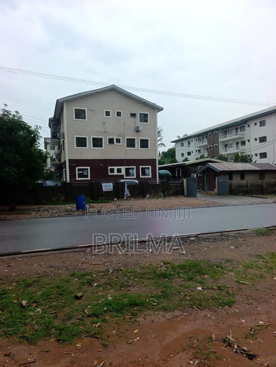11bdrm Block of Flats in Zone 6 / Wuse for sale in Zone 6 / Wuse
