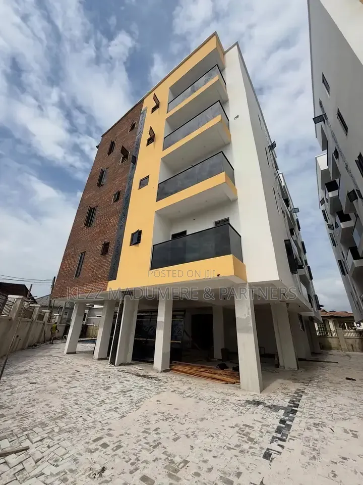 2bdrm Apartment in New Gra Port for sale in GRA Phase 3 / Port-Harcourt