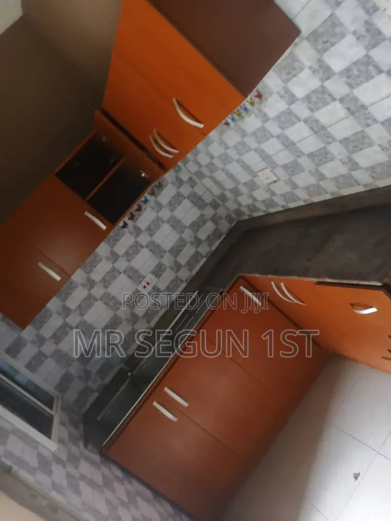 2bdrm Block of Flats in Kasumu Estate, Ibadan for rent in Ibadan