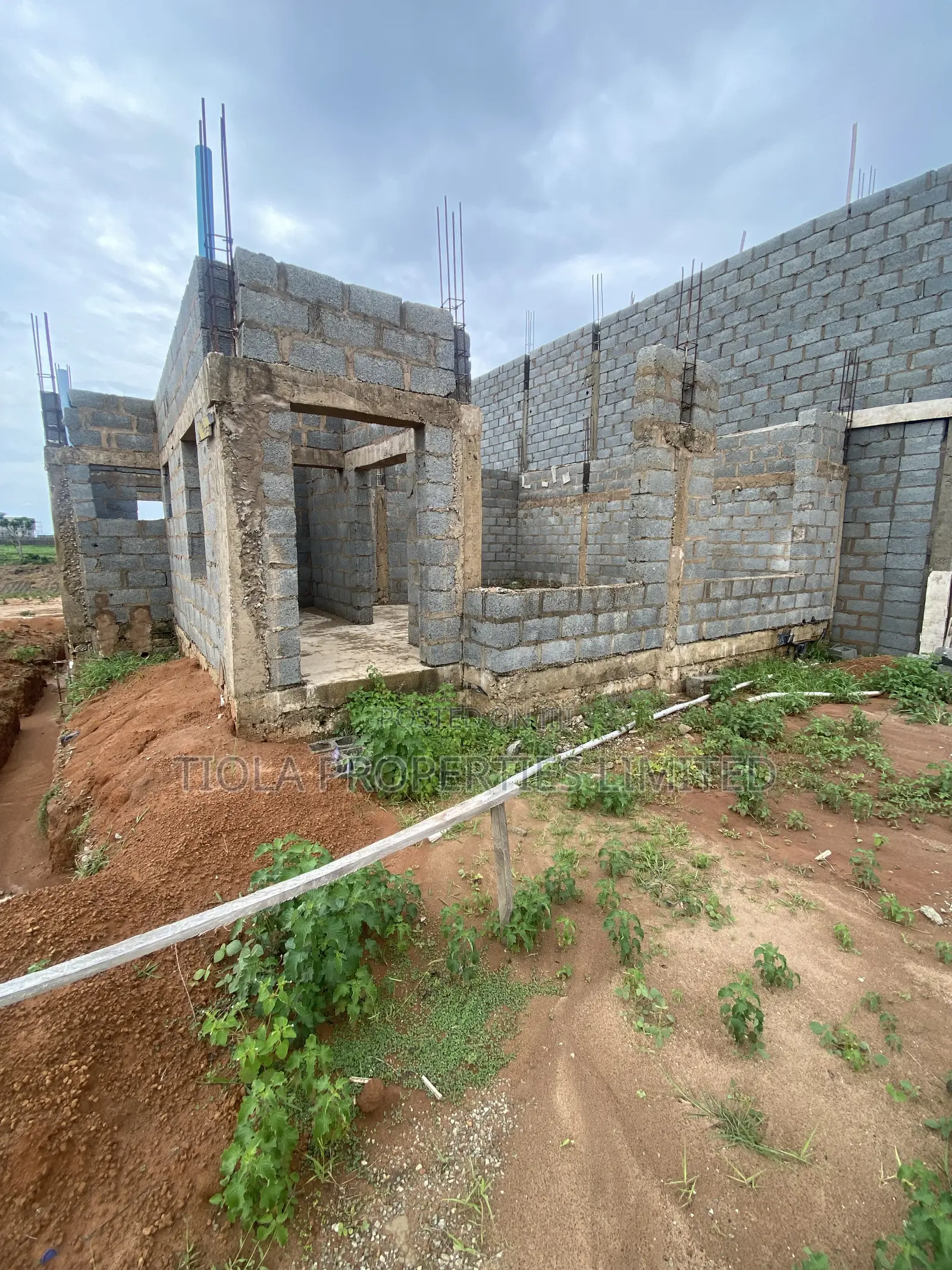 4bdrm Townhouse/Terrace in Fortress Fhemfel, Sabon Lugbe for sale in Sabon Lugbe