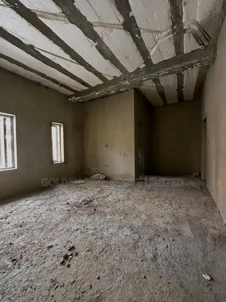 3bdrm Apartment in Apo Resettlement for sale in Apo Resettlement