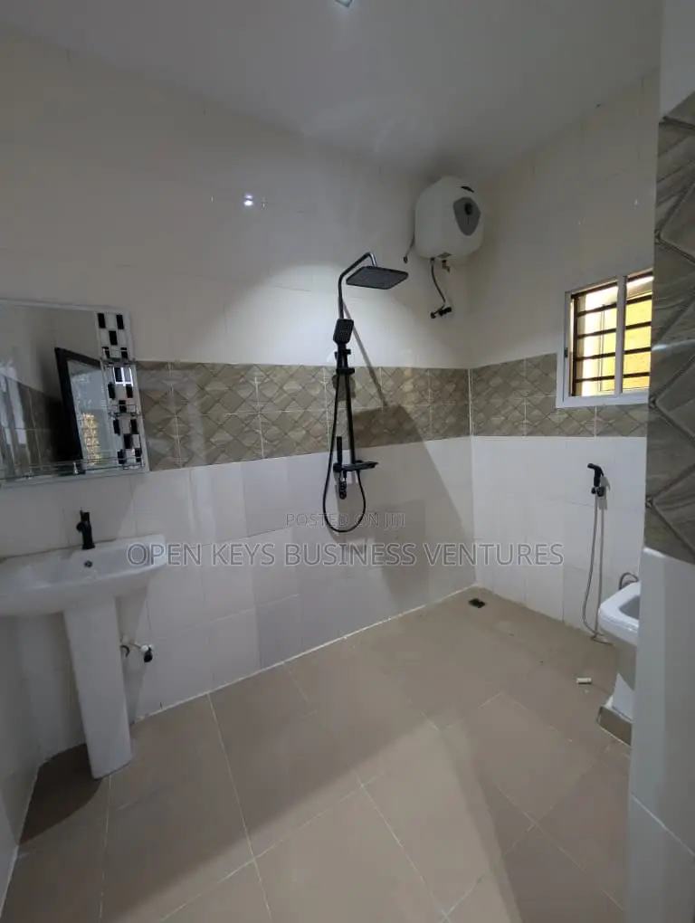 Furnished 3bdrm Bungalow in Owu Crown, Iwo Road for sale in Iwo Road