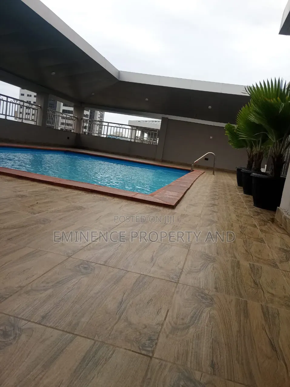 3bdrm Penthouse in Adeola Odeku for rent in Adeola Odeku