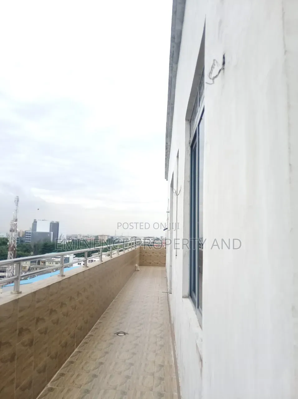 3bdrm Penthouse in Adeola Odeku for rent in Adeola Odeku