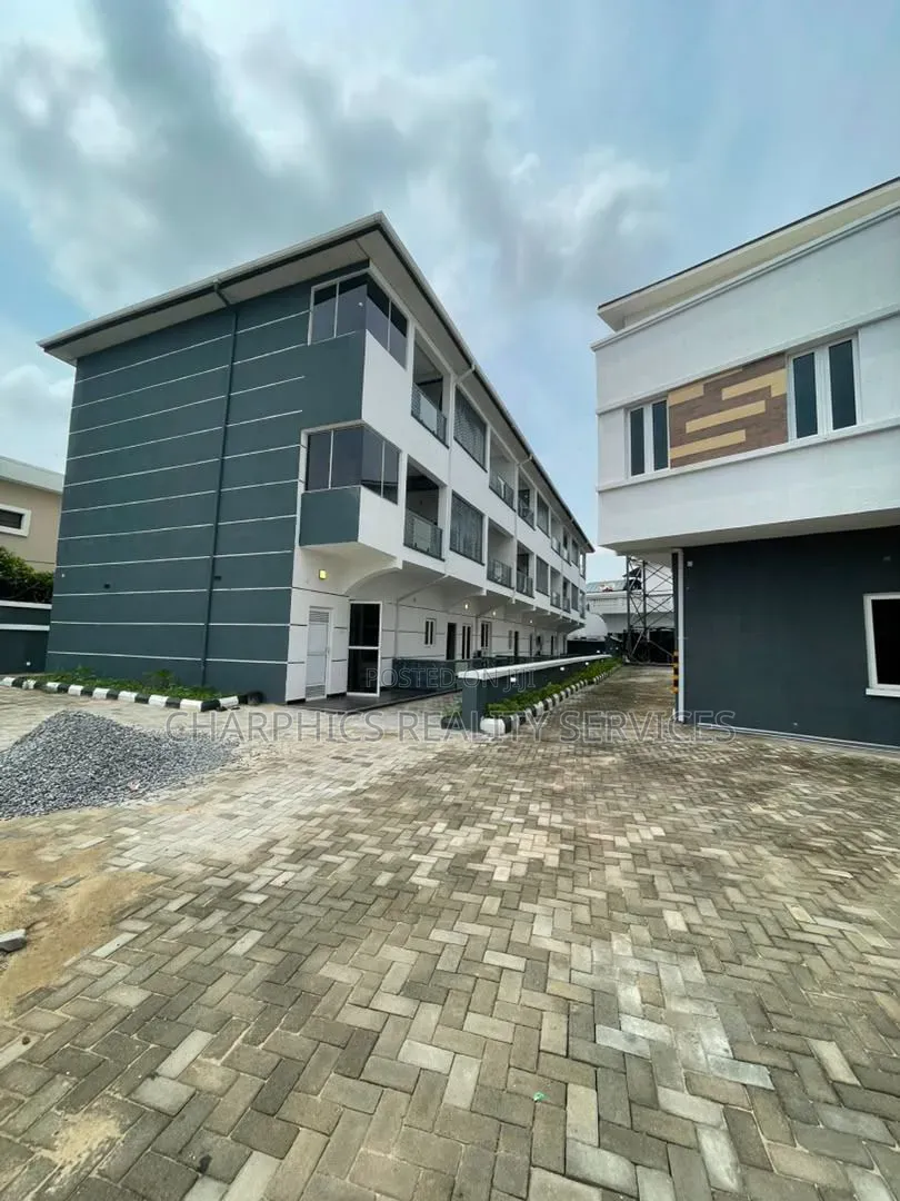 17bdrm Apartment in Parkview Estate for rent in Parkview Estate
