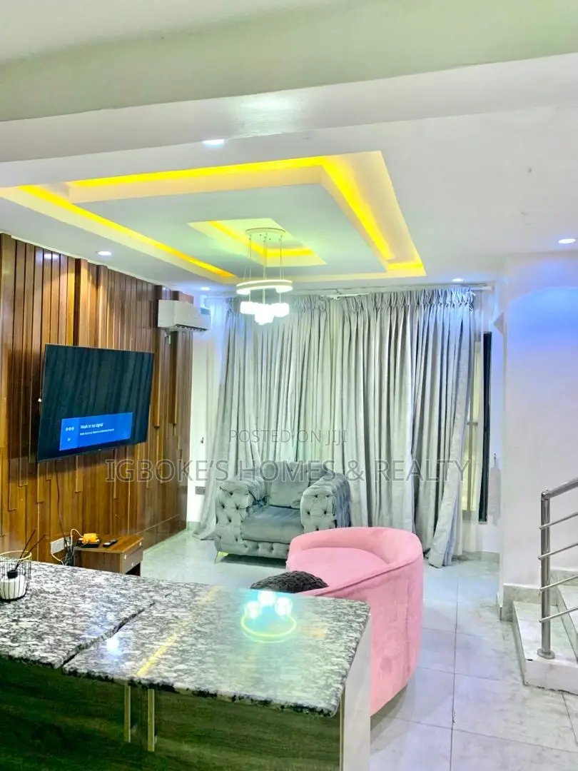 4bedroom Apartment in Ikate