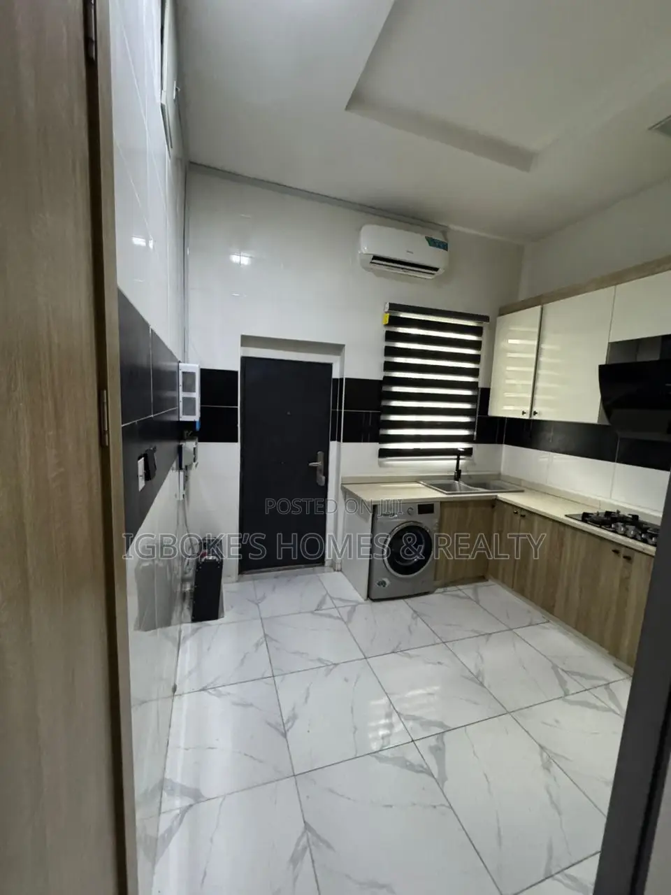 Furnished 3bdrm Duplex in Ikota for rent in Ikota