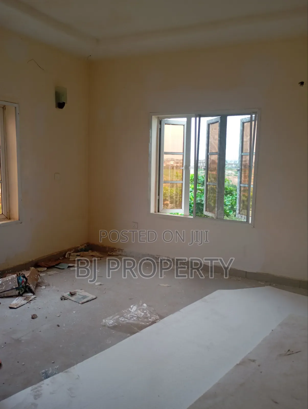 3bdrm Block of Flats in Kubwa Express Estate for rent in Kubwa