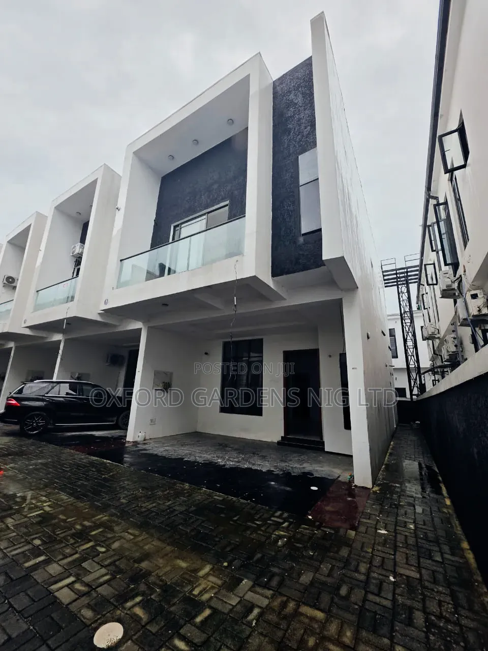 4bdrm Duplex in Ikota Gra Estate for sale in Ikota