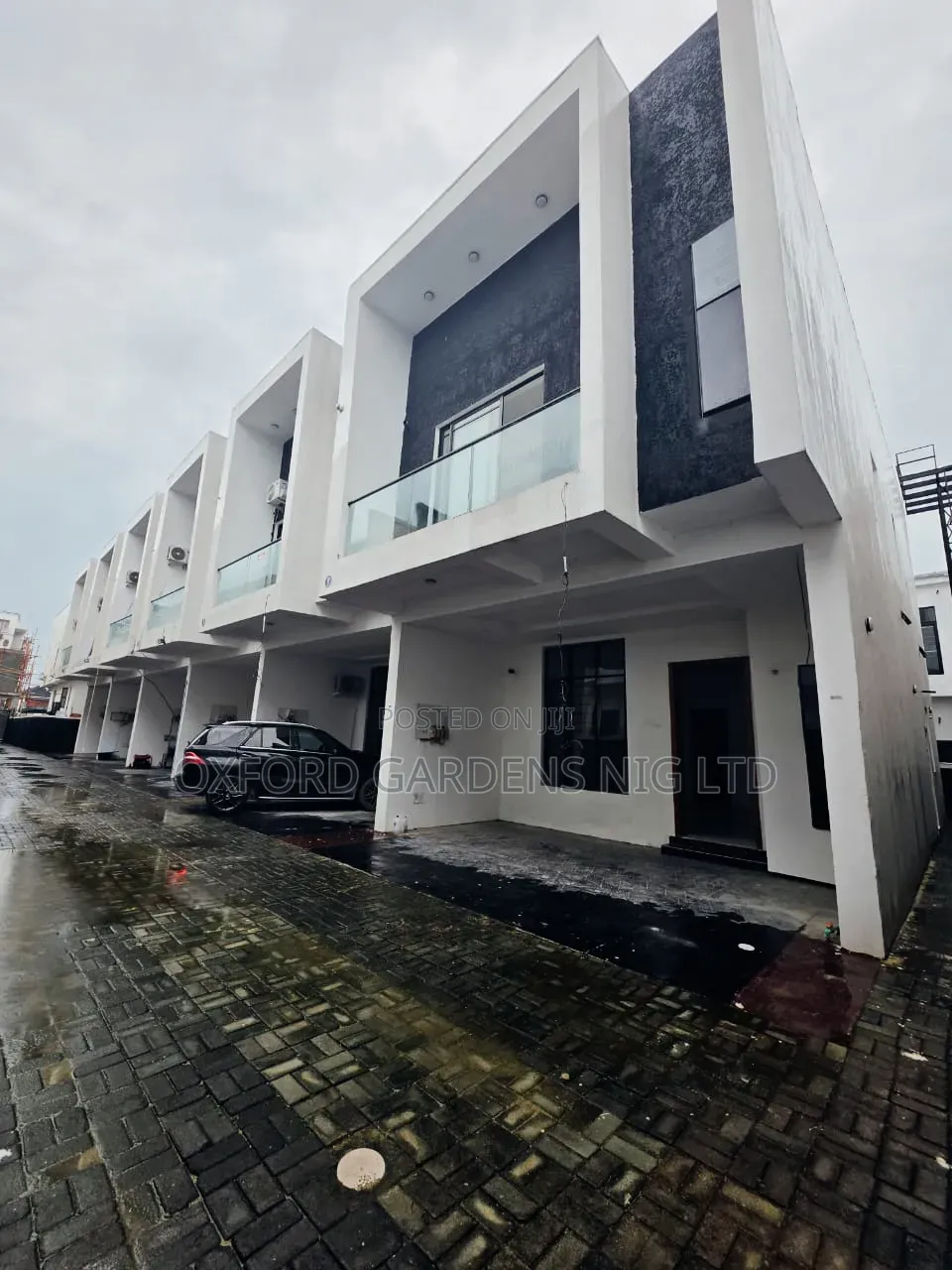 4bdrm Duplex in Ikota Gra Estate for sale in Ikota