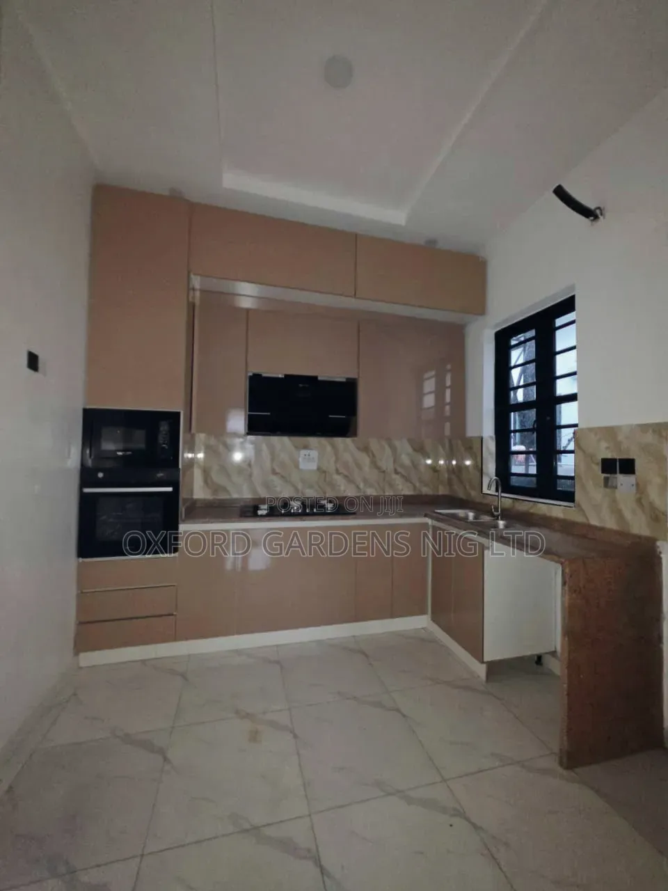 4bdrm Duplex in Ikota Gra Estate for sale in Ikota
