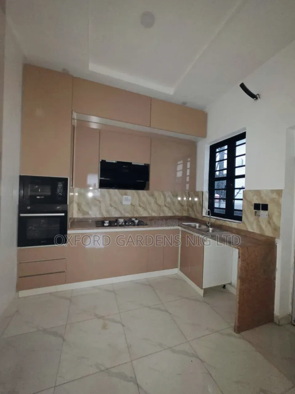 4bdrm Duplex in Ikota Gra Estate for sale in Ikota