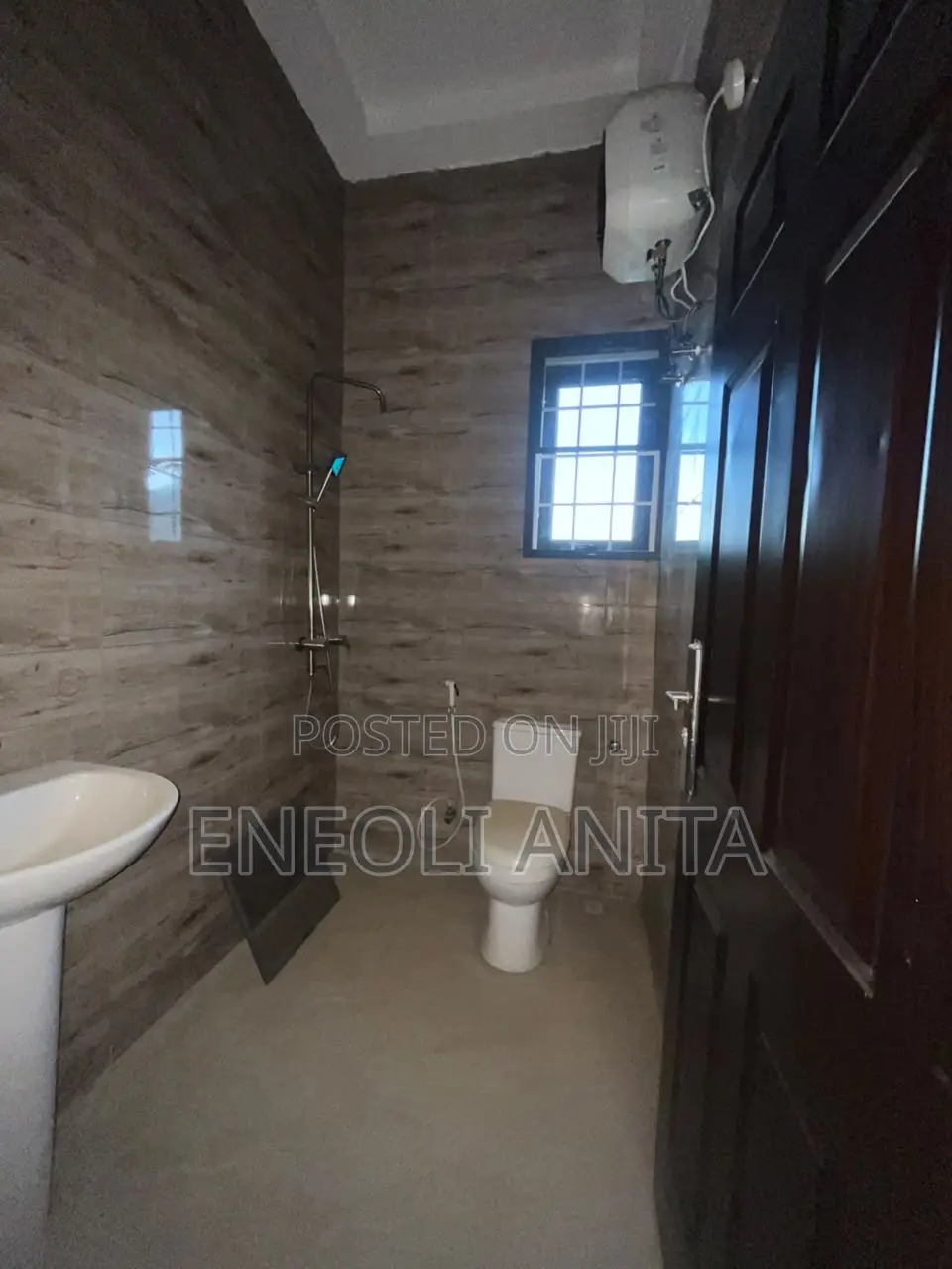 5bdrm Duplex in Life Camp for sale in Life Camp