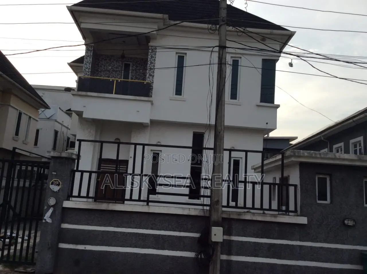 4bdrm Duplex in Palm Estate for sale in Abraham Adesanya Estate