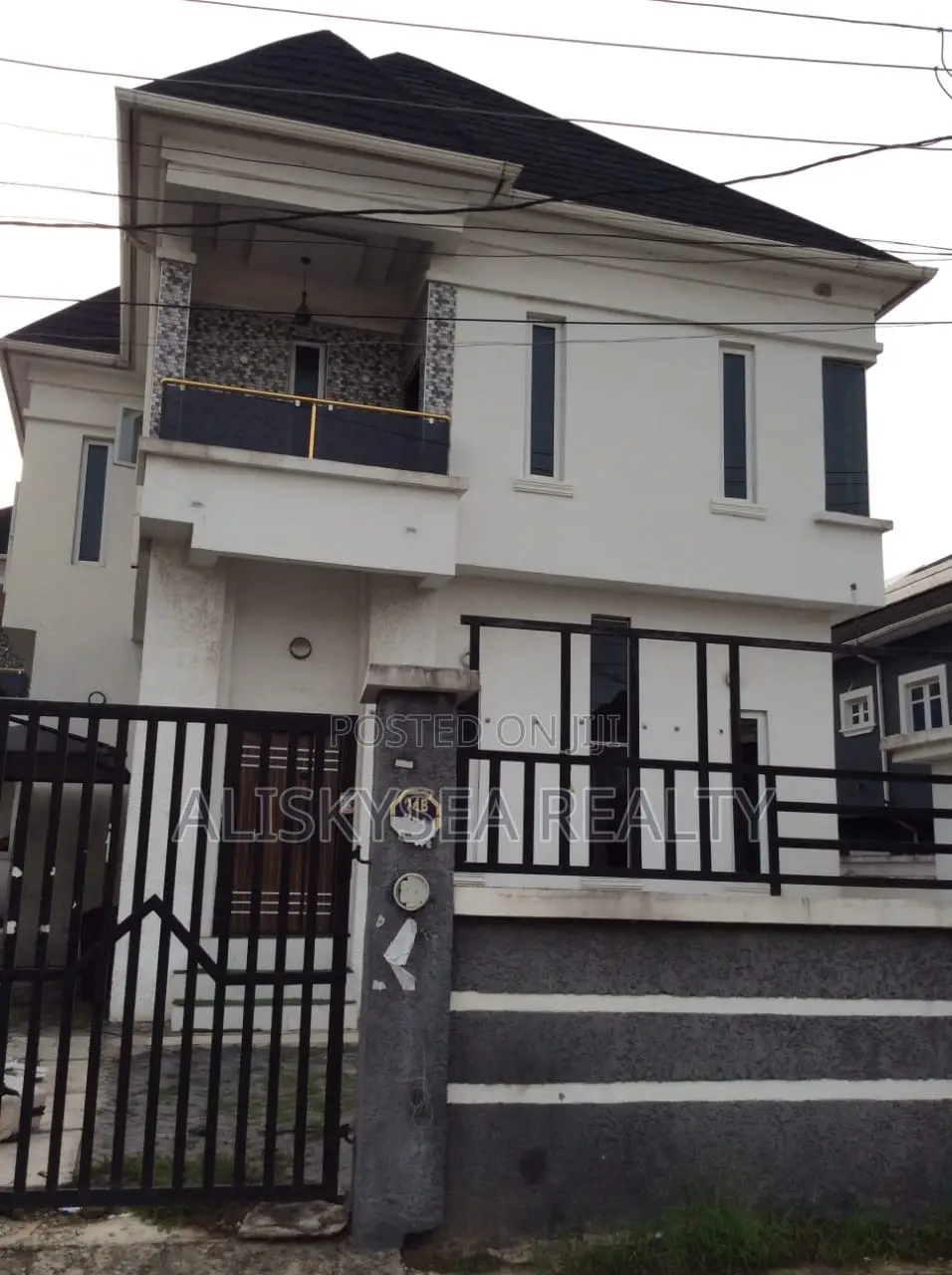 4bdrm Duplex in Palm Estate for sale in Abraham Adesanya Estate