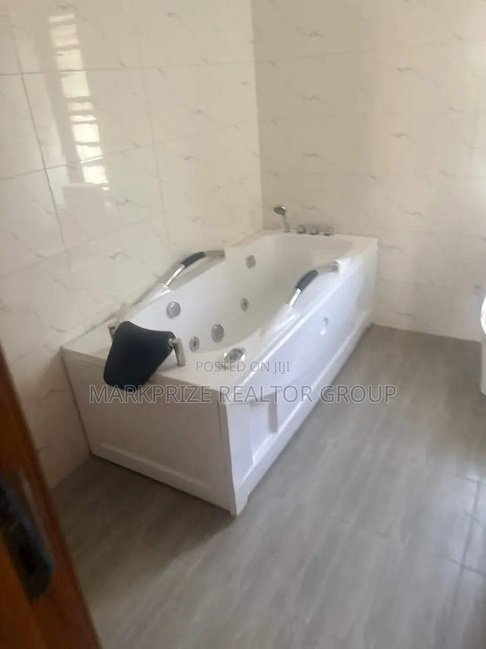 3bdrm Duplex in Orchid Lekki Lagos for sale in Lekki Expressway
