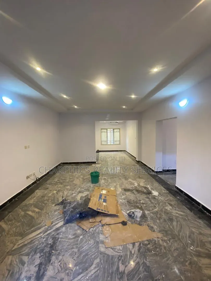3bdrm Apartment in Lekki Phase 1 for rent in Lekki Phase 1