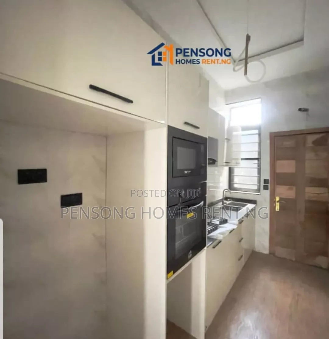 3bdrm Duplex in Chevron Tall Gate for rent in Chevron