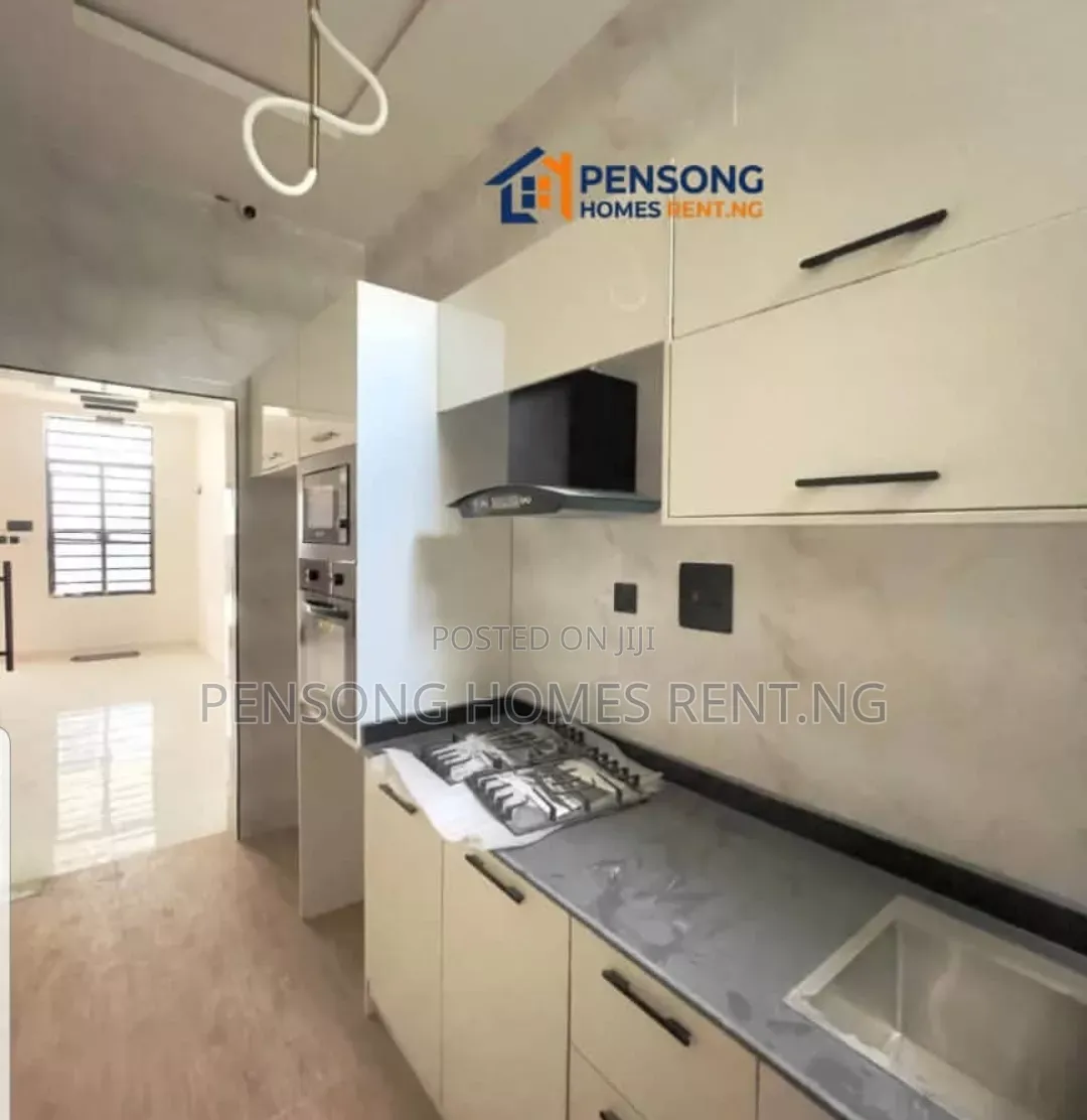 3bdrm Duplex in Chevron Tall Gate for rent in Chevron