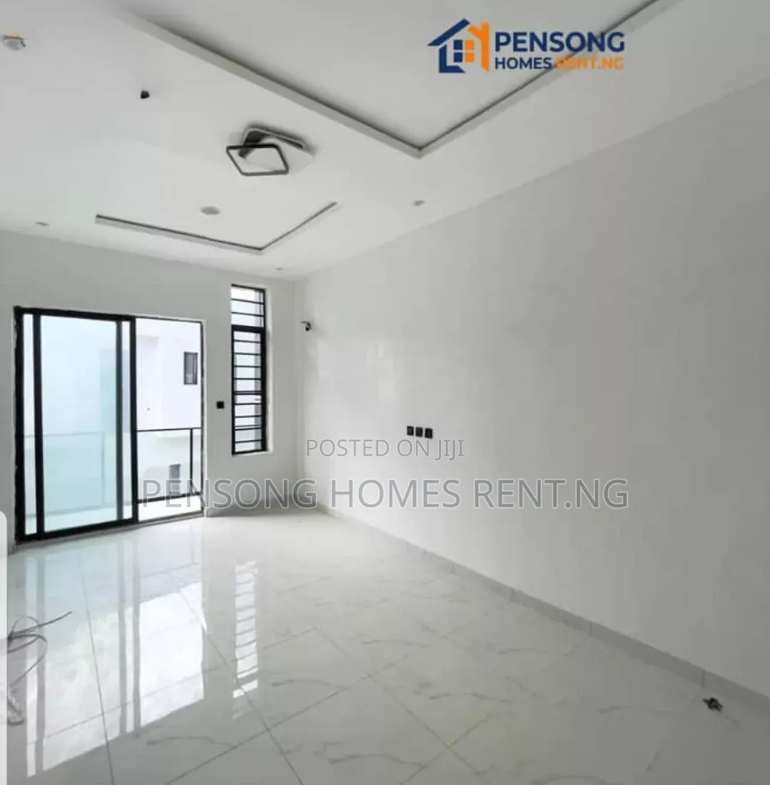 3bdrm Duplex in Chevron Tall Gate for rent in Chevron