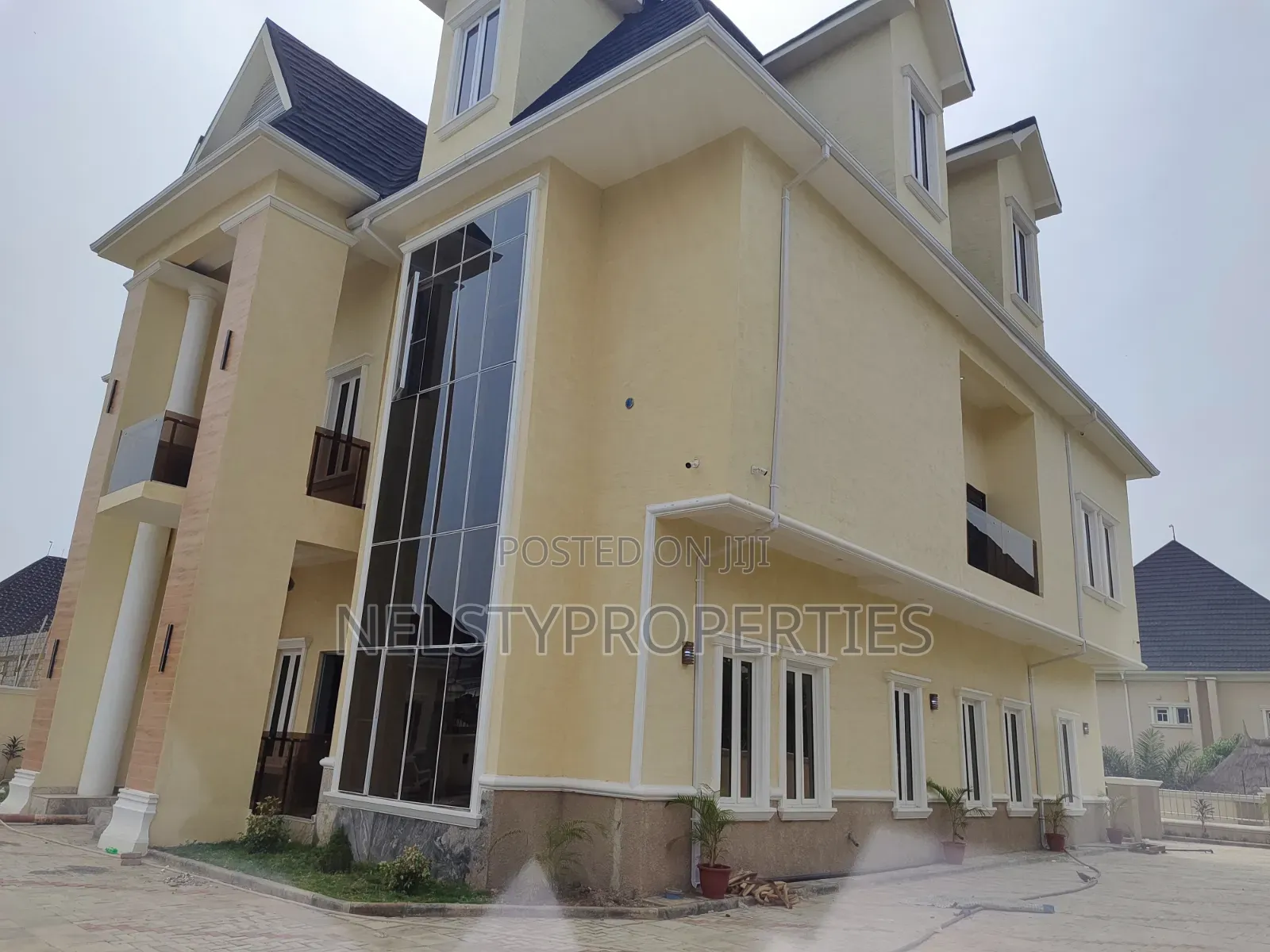 6bdrm Duplex in Efab Metropolis, Gwarinpa for sale in Gwarinpa