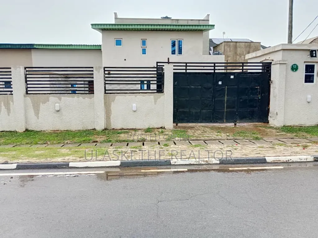 6bdrm Duplex in Zone 3 / Wuse for sale in Zone 3 / Wuse