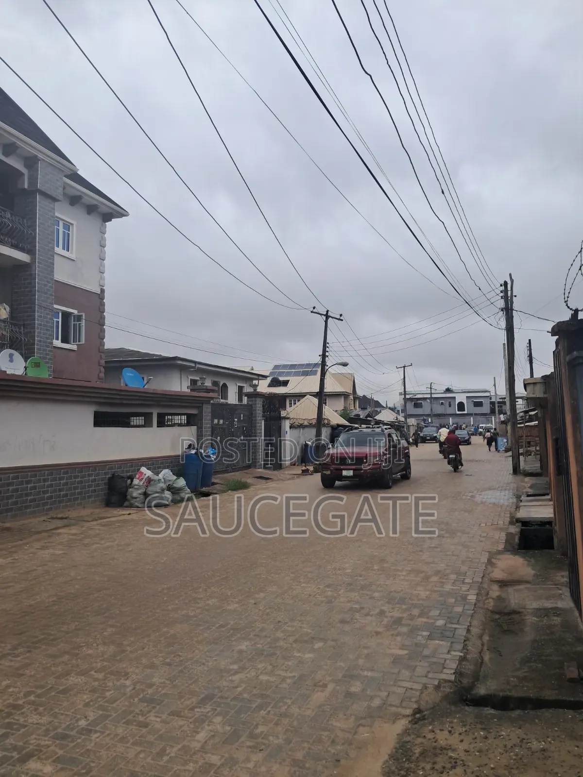 3bdrm Block of Flats in Redgate, Satellite Town for sale in Satellite Town