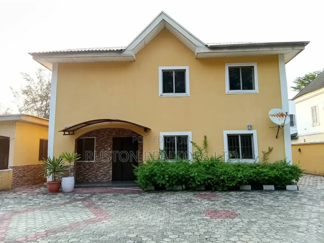4bdrm Duplex in Lekki County Homes, Ikota for rent in Ikota