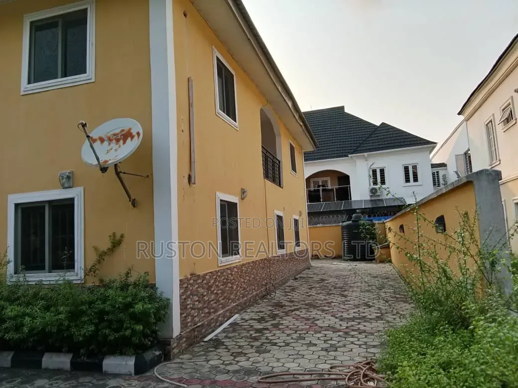 4bdrm Duplex in Lekki County Homes, Ikota for rent in Ikota