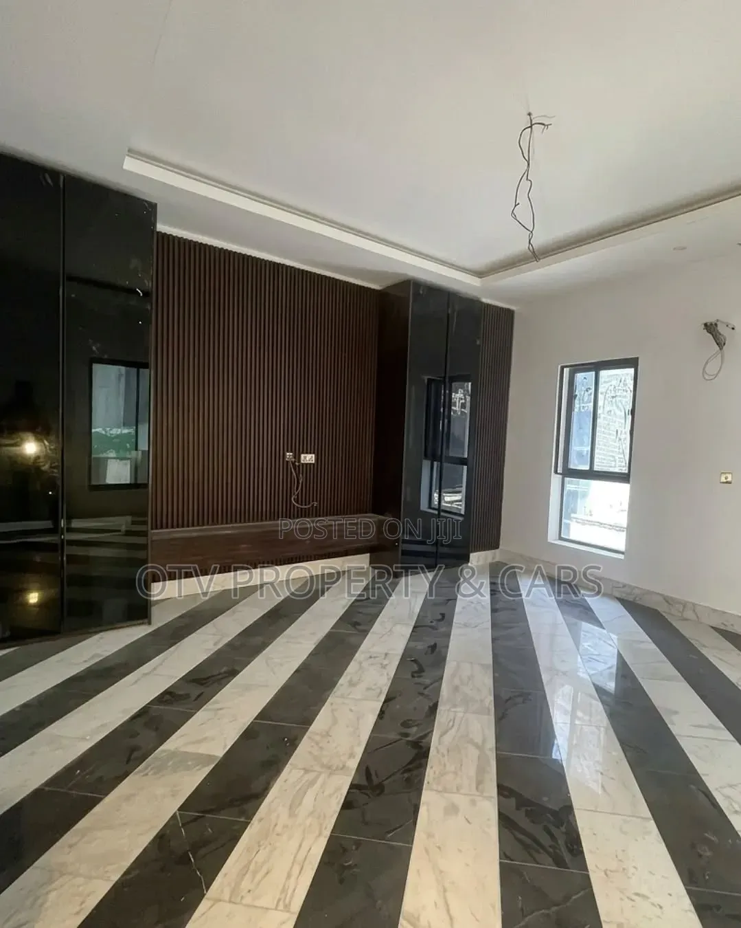 5bdrm Duplex in Banana Island for sale in Banana Island