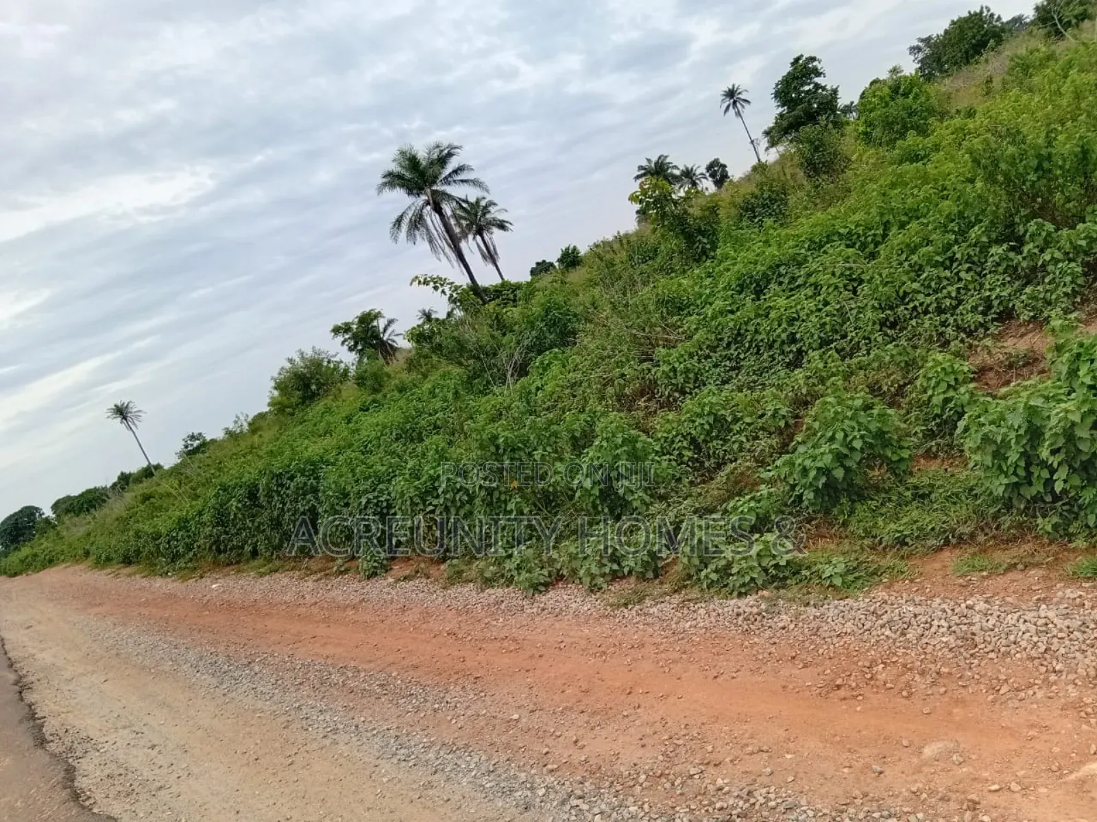 200 Acre of Commercial Land for Sale, Waasimi, Abeokuta-Iseyin Exp Way in Iseyin