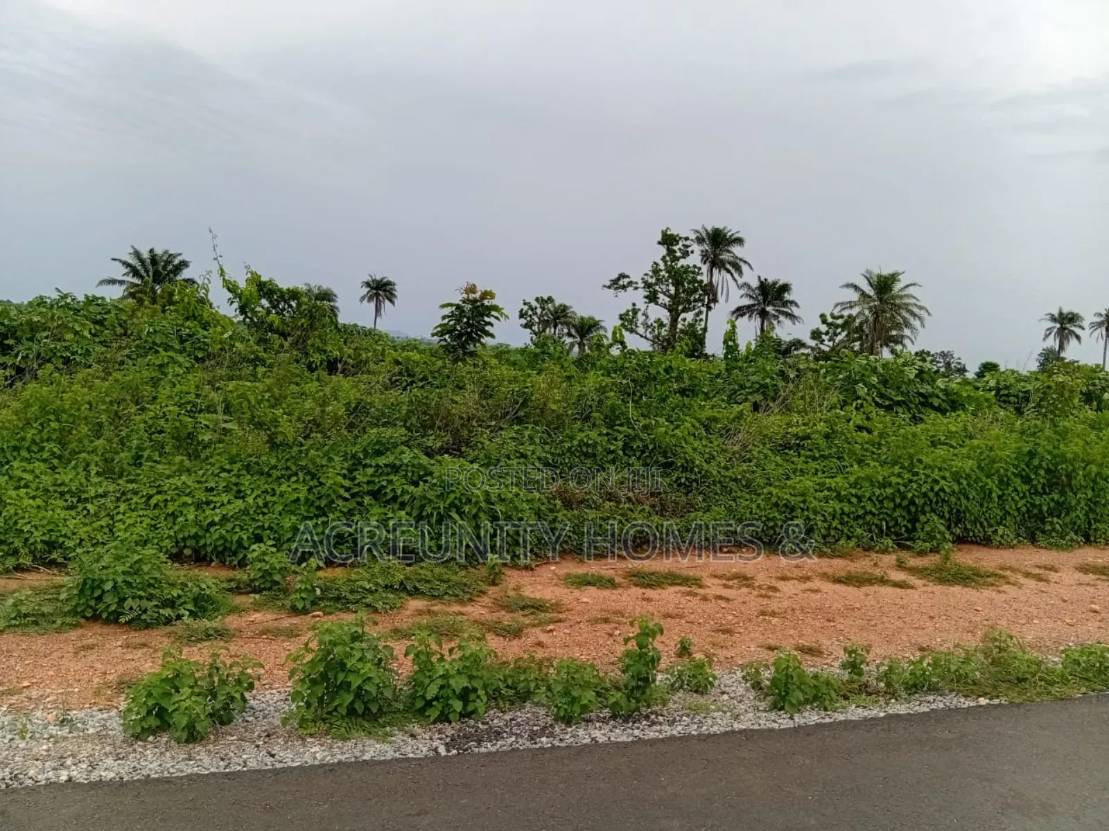 200 Acre of Commercial Land for Sale, Waasimi, Abeokuta-Iseyin Exp Way in Iseyin