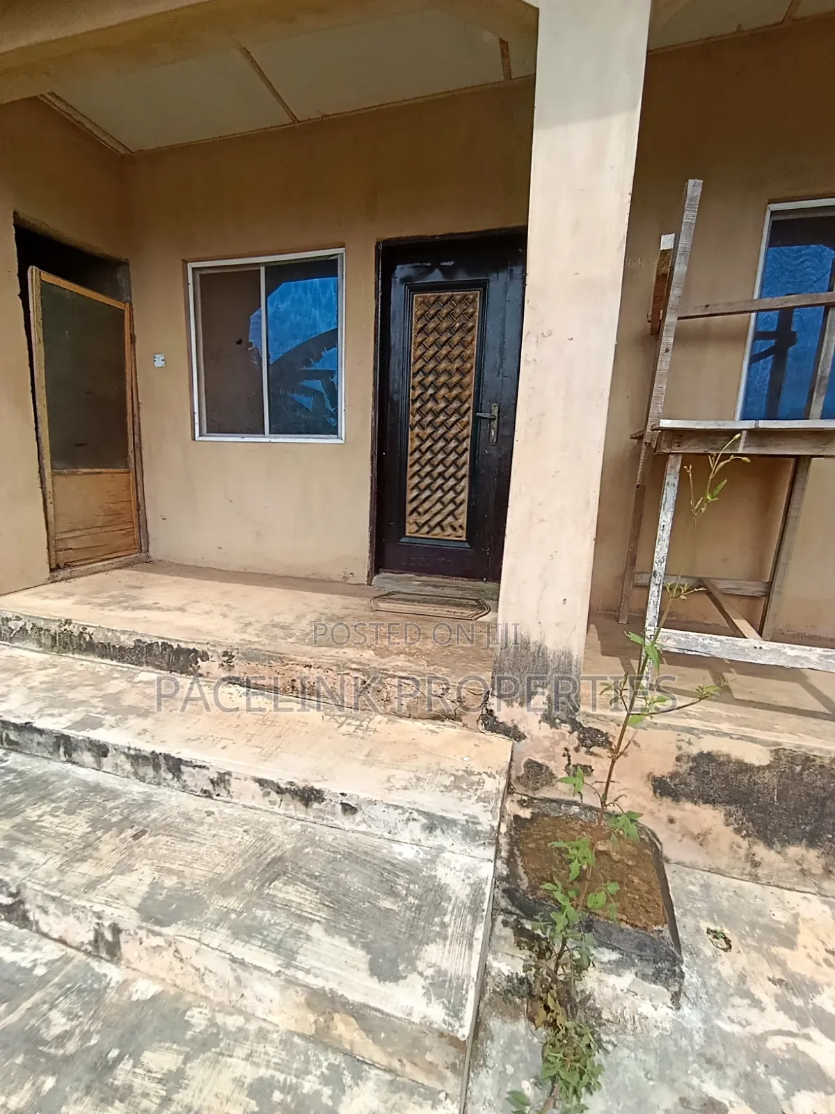 3bdrm Bungalow in Ayobo for sale in Ayobo