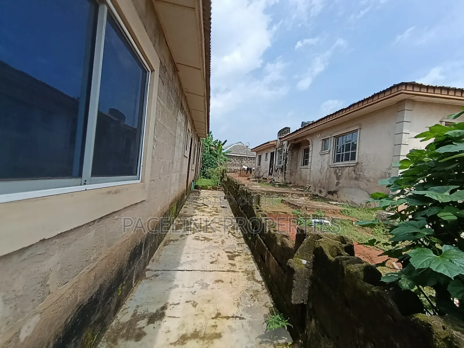 3bdrm Bungalow in Ayobo for sale in Ayobo