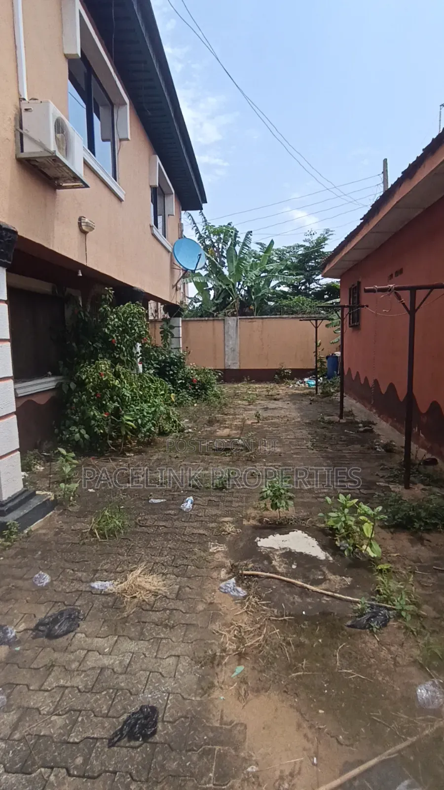 10bdrm Block of Flats in Baruwa Estate for sale in Baruwa