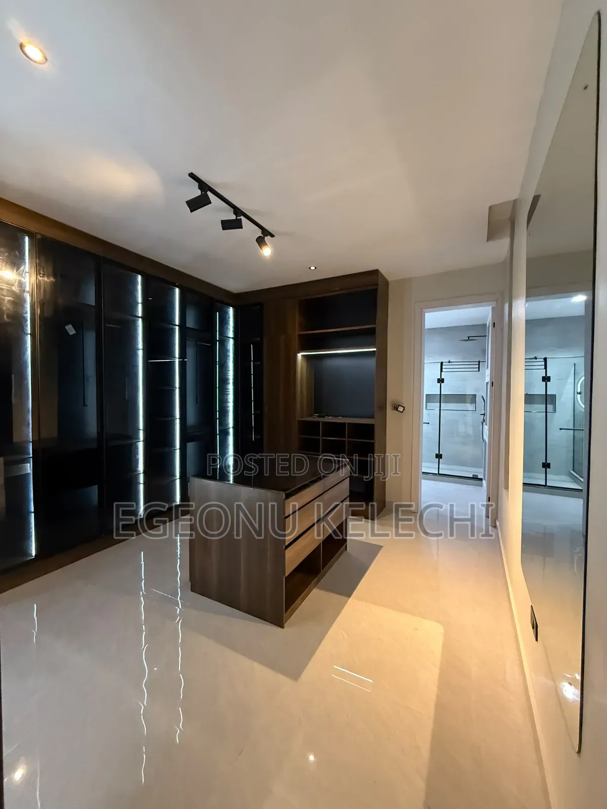 5bdrm Duplex in Danfodil Estate, Lekki Phase 1 for sale in Lekki Phase 1