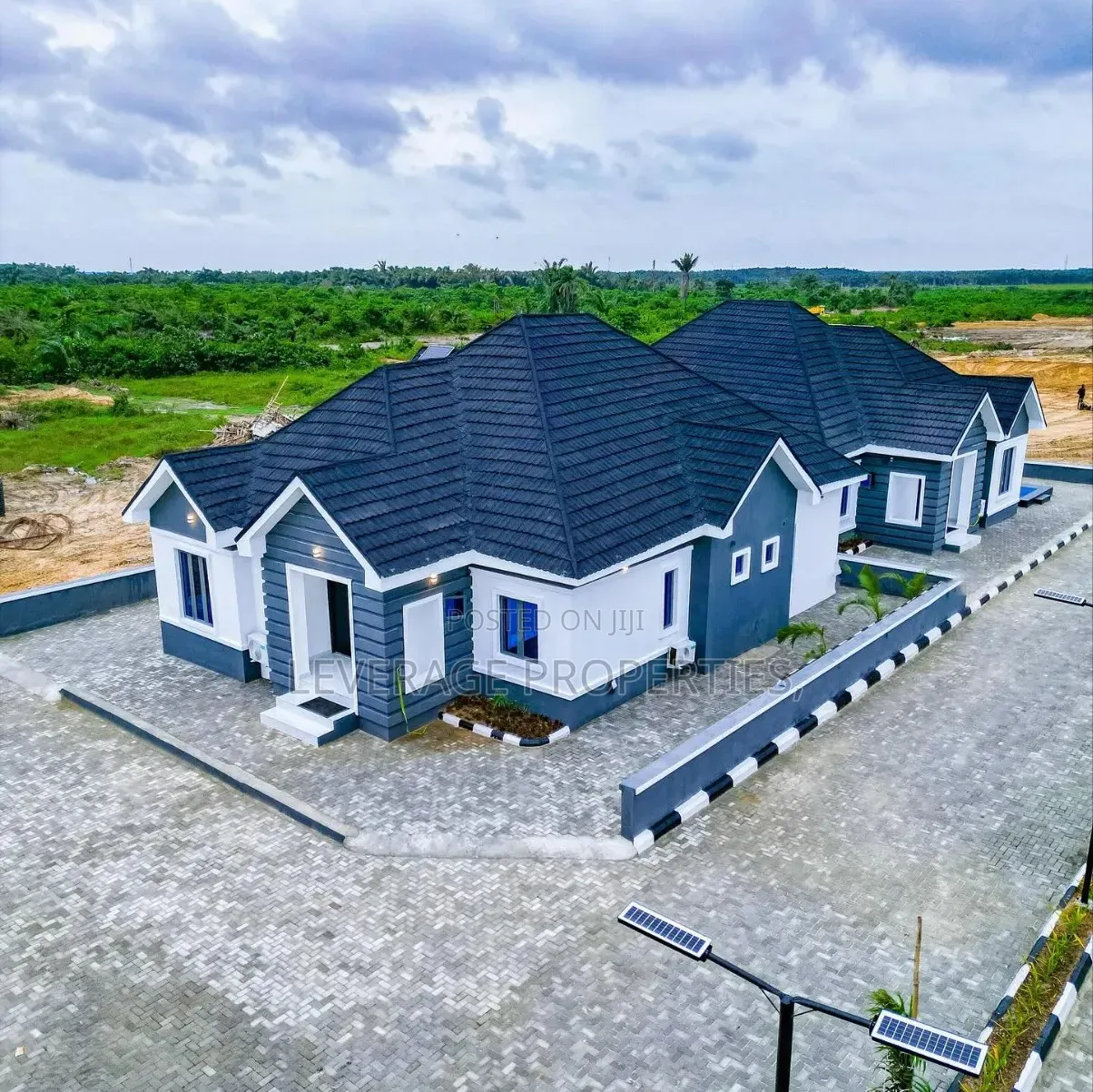 Furnished 3bdrm Bungalow in Lekki Avanna Phase for sale in Lekki Expressway