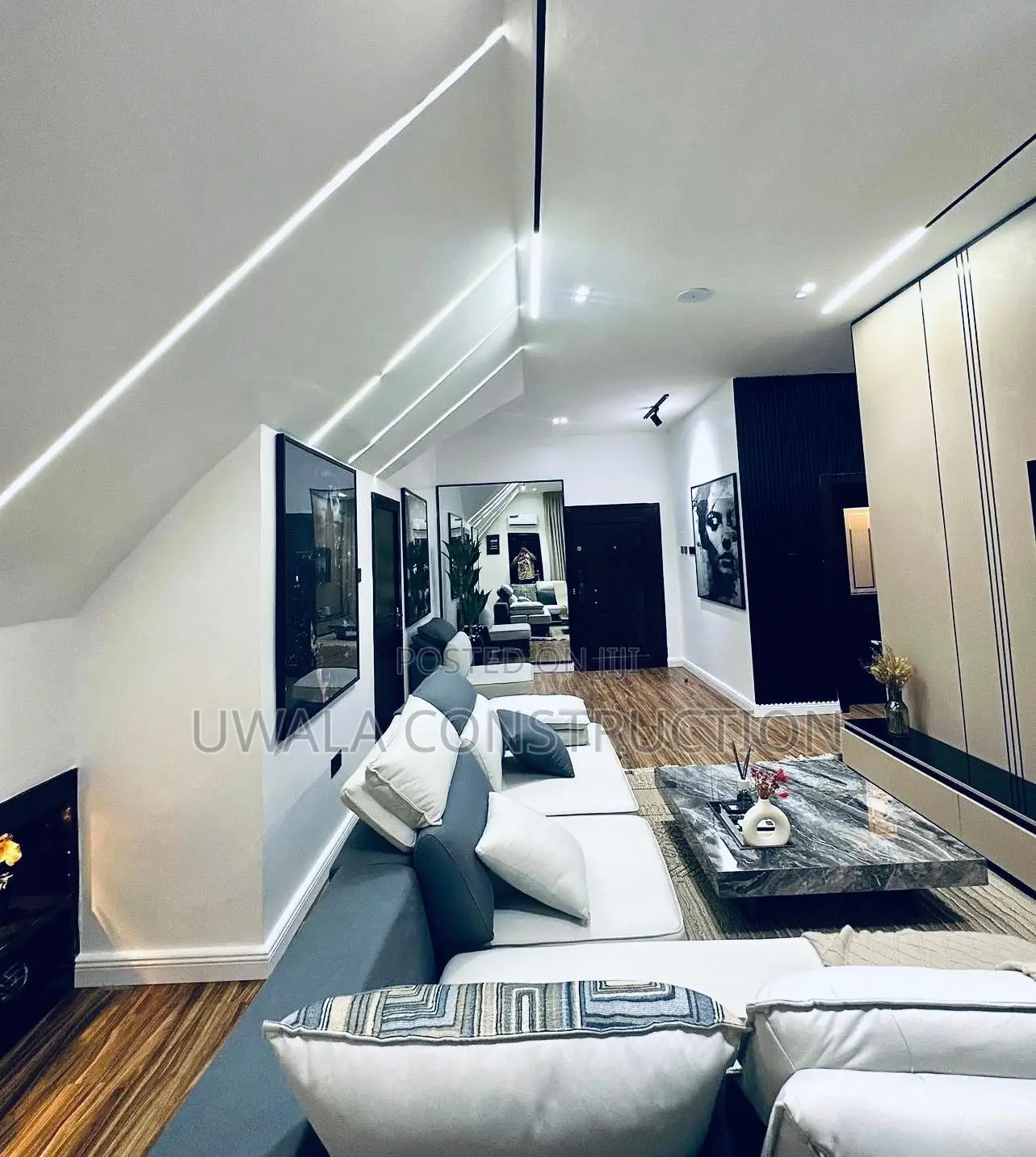 Luxury 1-Bedroom Smart Penthouse With Balcony – Utako, Abuja in Utako